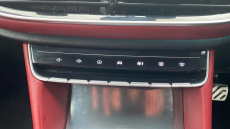 MG HS 1.5 T-GDI Trophy 5dr DCT Petrol Hatchback